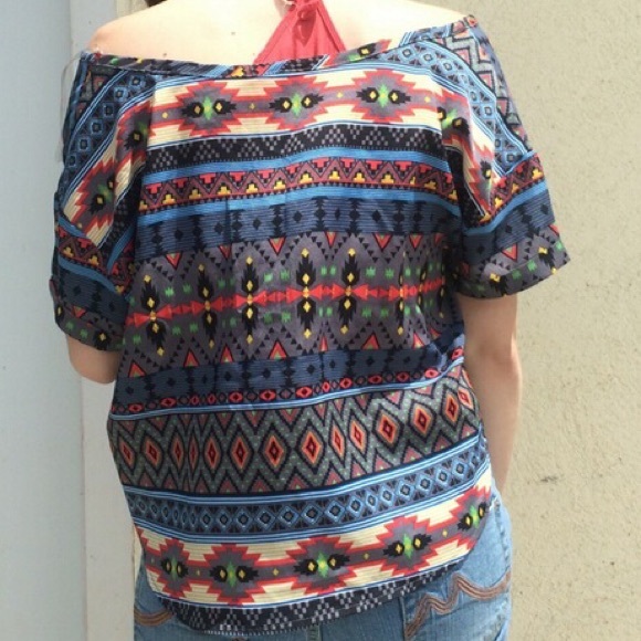 Chiffon Aztec crop top - Picture 2 of 4