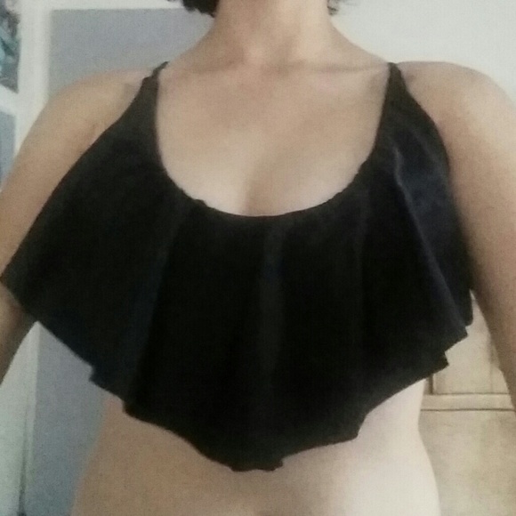 Black flounce swim top