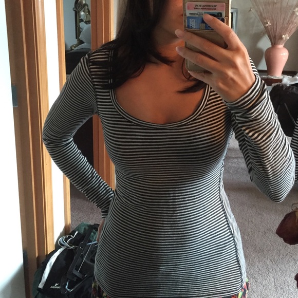 Black/white striped long sleeve - Picture 3 of 3