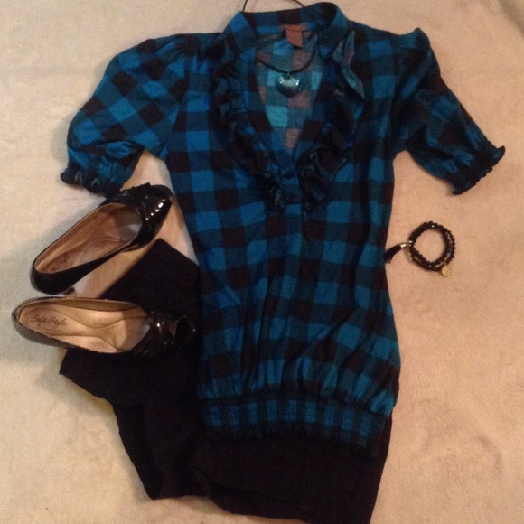 ×SOLD×  Beautiful top - Picture 1 of 2