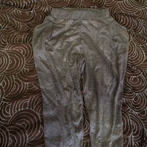 Leggings with pockets