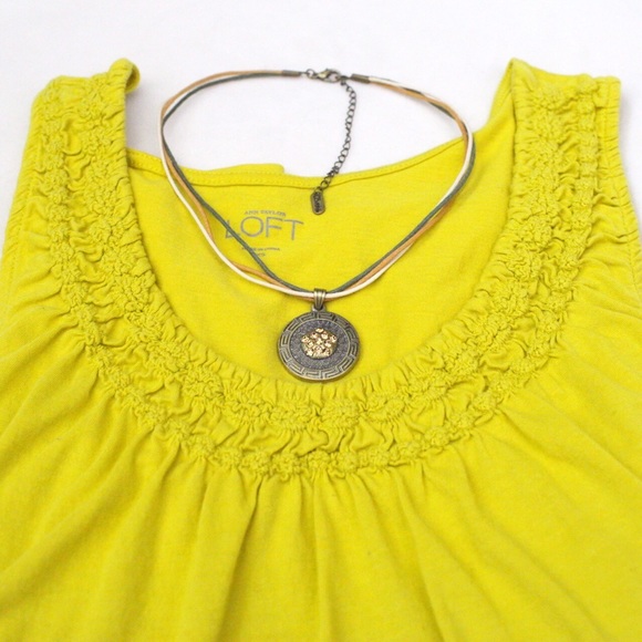 Gorgeous hand-made necklace