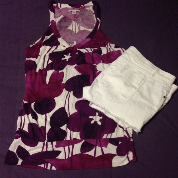 American Eagle Outfitters Tops - Purple floral tank top