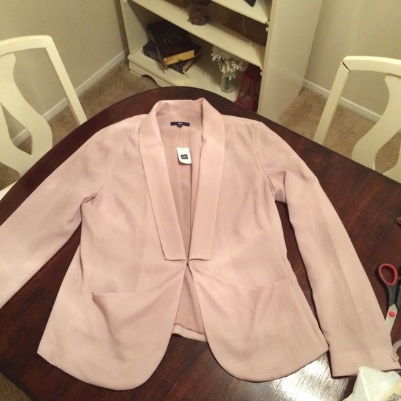 GAP Light weight blush blazer