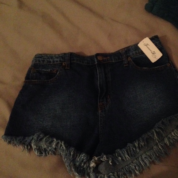 Distressed High Waisted Shorts✨