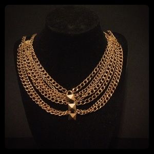 Boohoo Gold studded statement chain