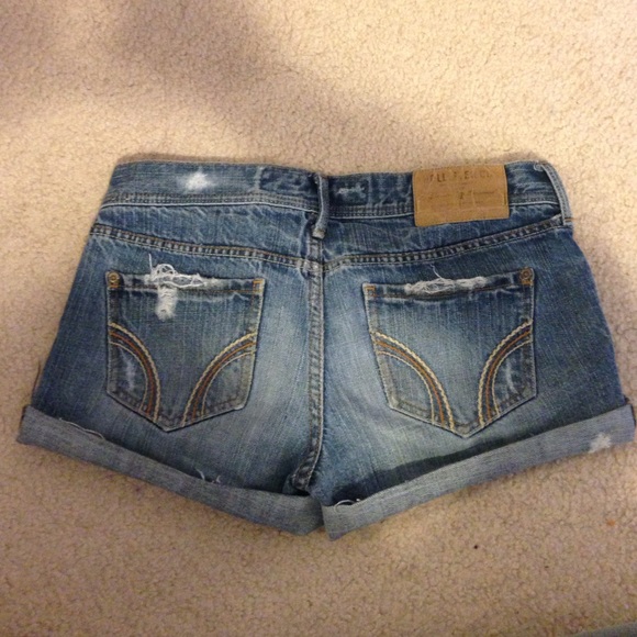 Hollister Jean Shorts - Picture 2 of 2