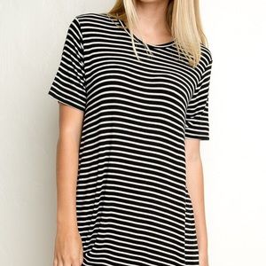 BRANDY MELVILLE LUANA T-SHIRT DRESS