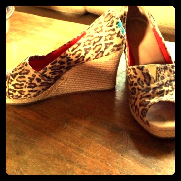 Tom's shoes wedges