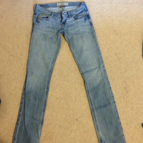 Hollister jeans - Picture 1 of 3