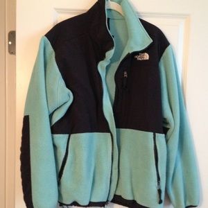 Turquoise North Face "Denali"