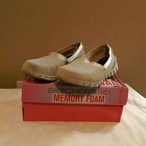 Skechers flex memory foam slip on shoe