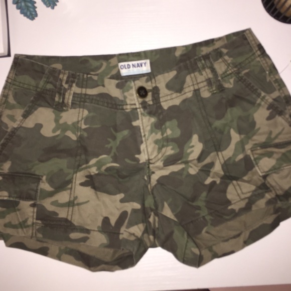 camo shorts
