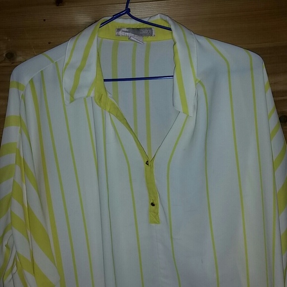 Blouse - Picture 1 of 4