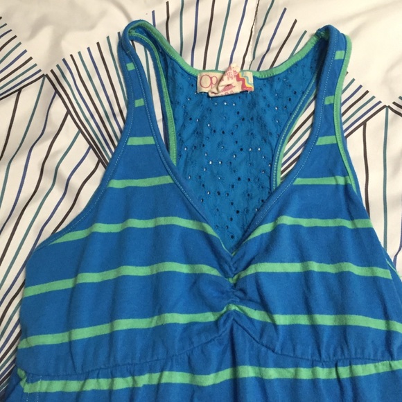 Tank top - Picture 2 of 3
