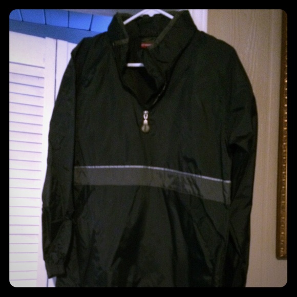 Outer jacket dark blue with zipper. Cute w jeans