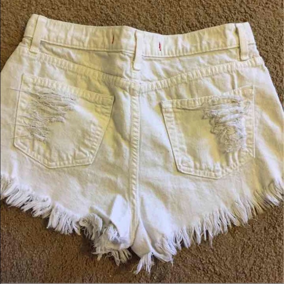 white high waisted shorts. make offers - Picture 3 of 3