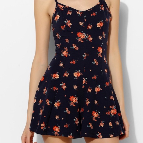 Urban Outfitters Dresses & Skirts - Kimchi Blue Romper ⭐️Final reduction⭐️