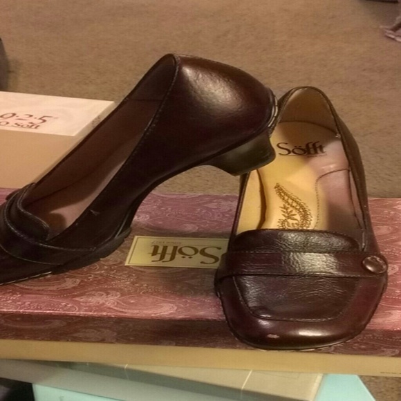 Shoes - Picture 2 of 3