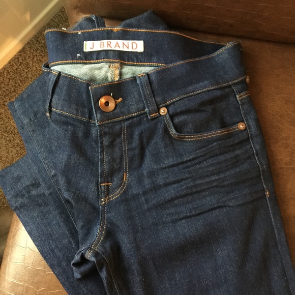 New j brand jeans size 26 bell bottom