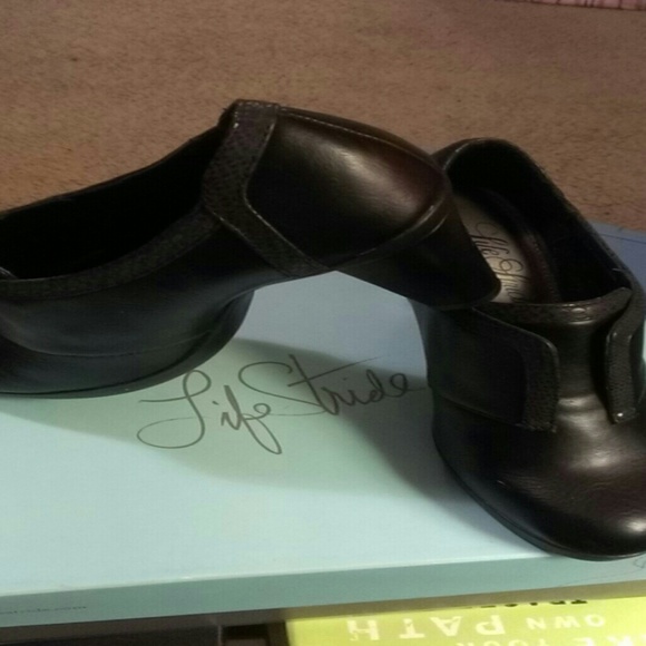 Shoes - Picture 2 of 3