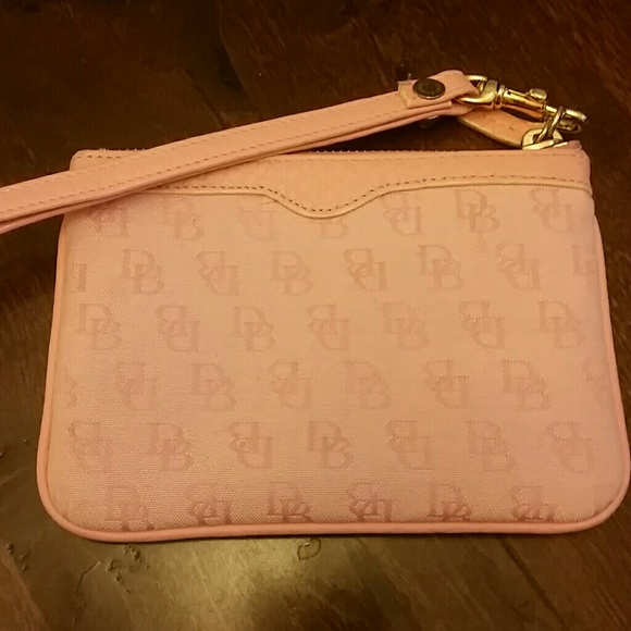 Dooney & Bourke Wristlet
