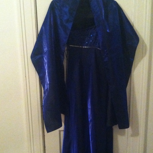 Prom dress - Picture 1 of 1