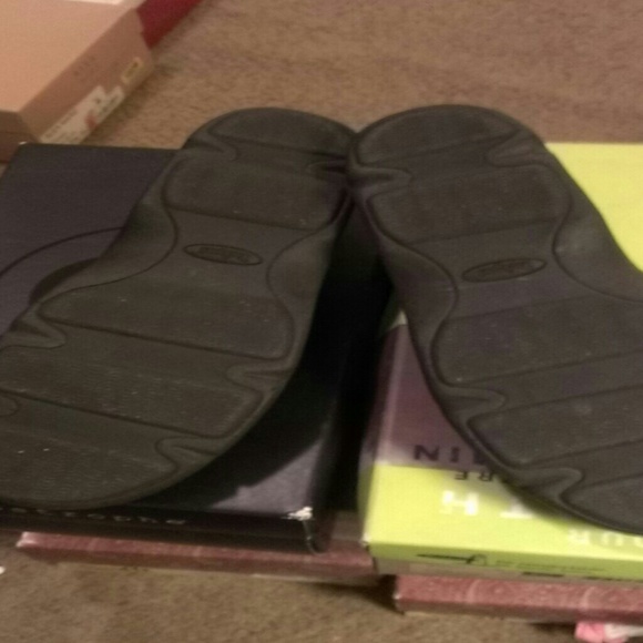 Shoes - Picture 3 of 3