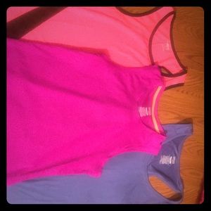 3 Workout Shirts 💕 !!