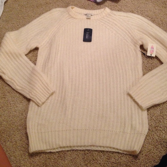 F21 Cream sweater