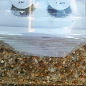 #66  eyelashes