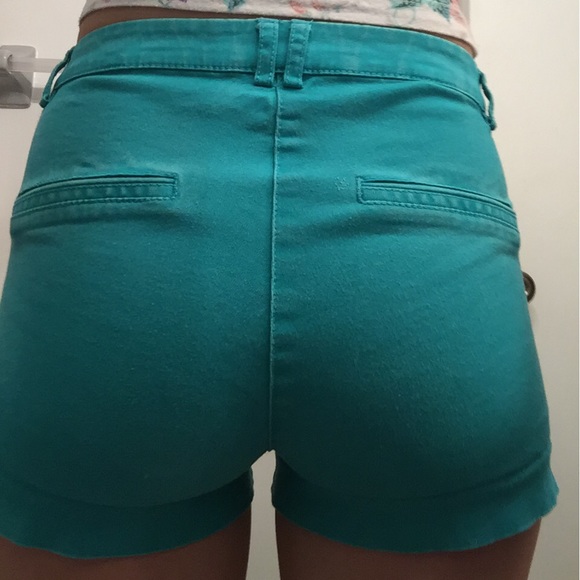 Turquoise H&M High Waisted Shorts - Picture 2 of 3