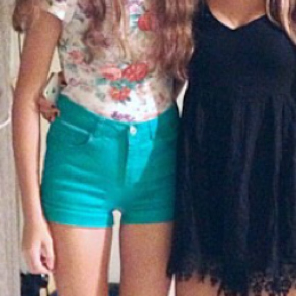 Turquoise H&M High Waisted Shorts - Picture 3 of 3