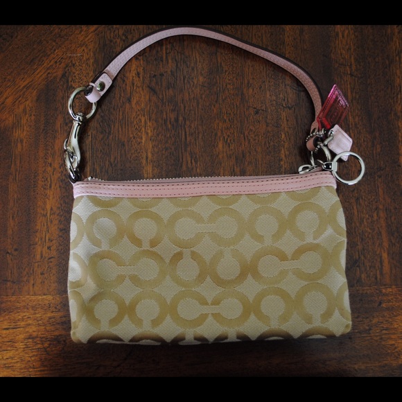Coach Poppy Clutch - Picture 2 of 4