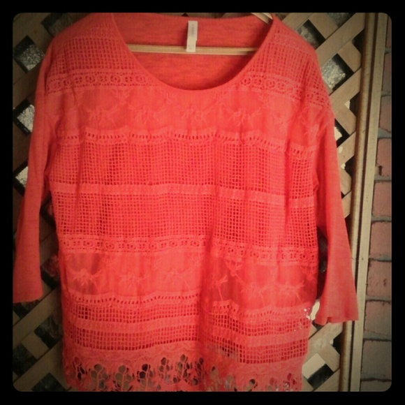Bright orange shirt with 3/4 sleeves