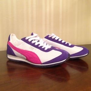 Puma Speeder gym shoes.