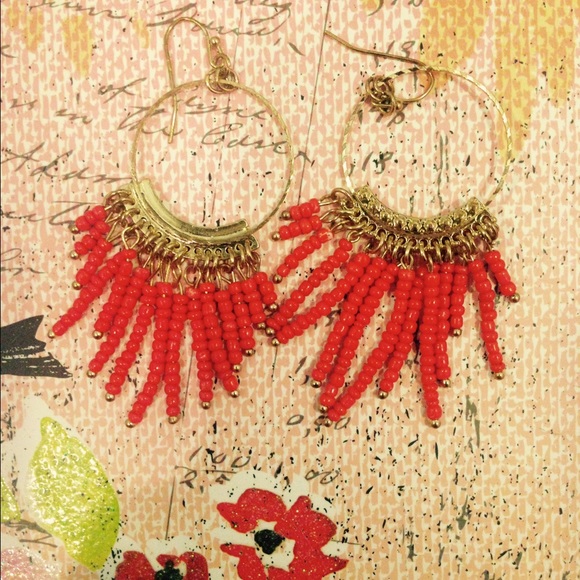 Red Orange Dangling Earrings! - Picture 1 of 3