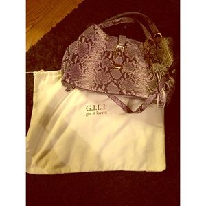 G.I.L.I satchel