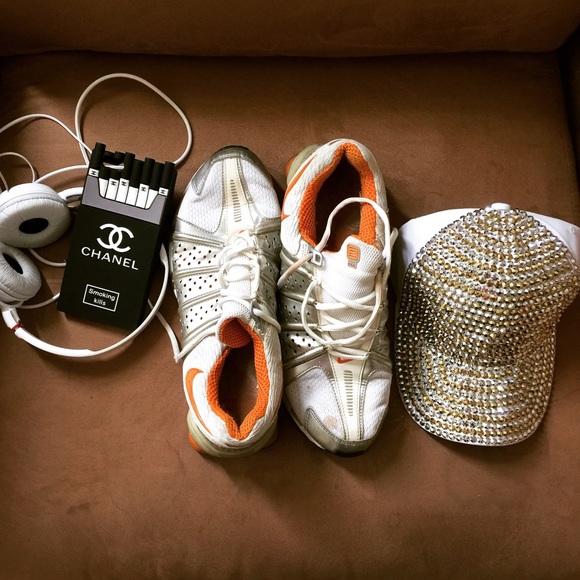 Bling bling cap! - Picture 1 of 1