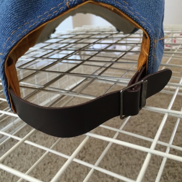 Bundle NYC rhinestone cap - Picture 2 of 2