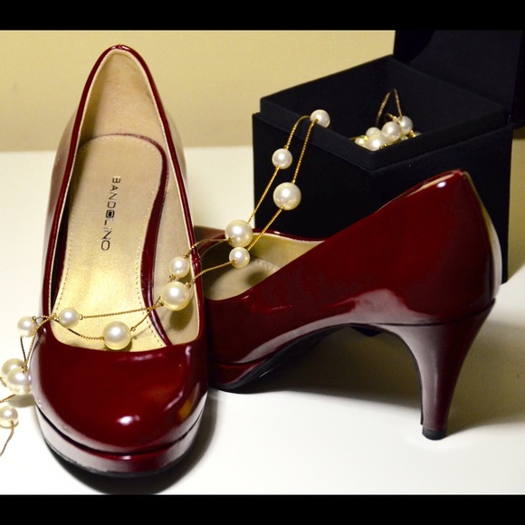 Elegant platform pumps