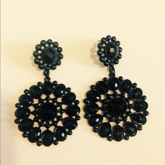 Black Glam Earrings!