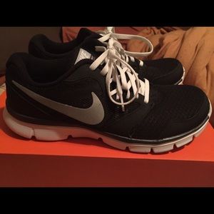 8.5 Nike Experience RN 3