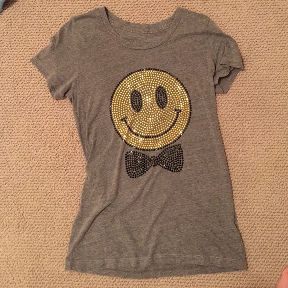 Forever 21 Cool Smiley Shirt