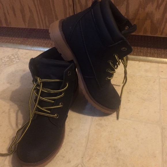 Black Boots