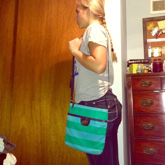 Tommy Hilfiger satchel - Picture 1 of 4