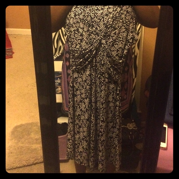 Black and white polkadot