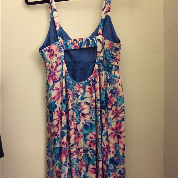 NWT Forever 21 floral halter dress - Picture 2 of 4