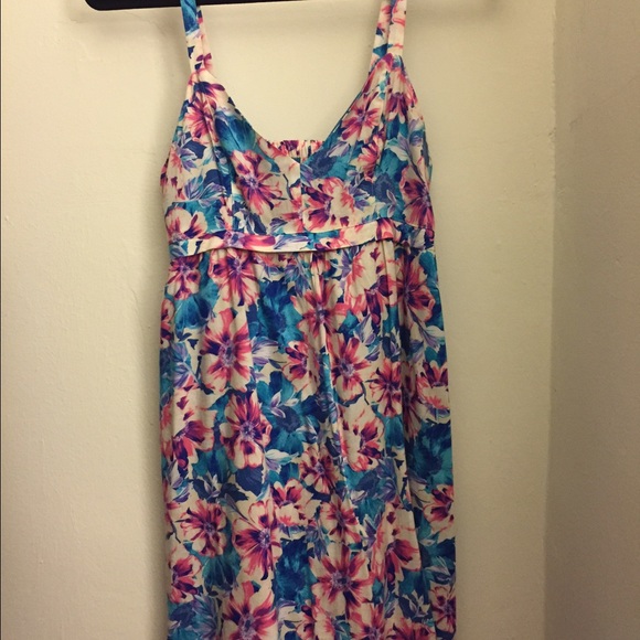 NWT Forever 21 floral halter dress - Picture 3 of 4
