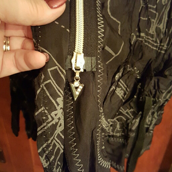 Boho beautiful crinkle top euc - Picture 3 of 4